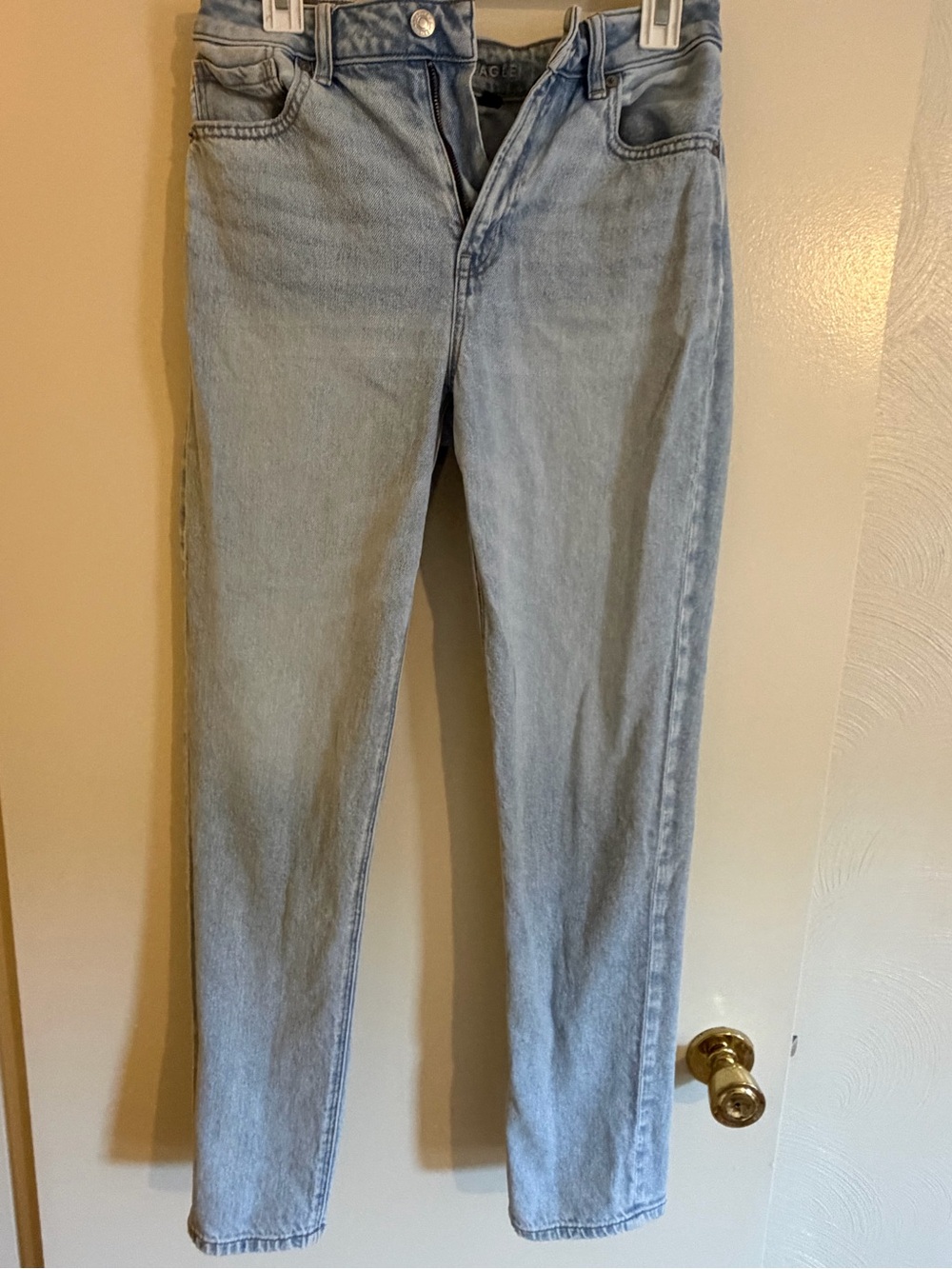 American Eagle Light Wash Skinny Jeans -6 LONG